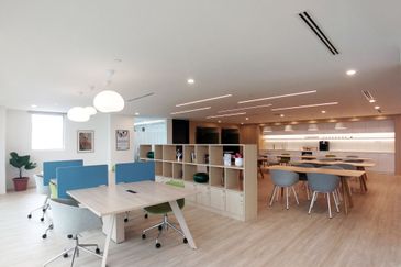 Menara Summit Serviced Office Got for 1-8 pax use