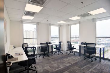 Menara Summit Serviced Office Got for 1-8 pax use