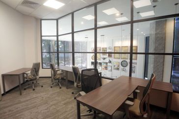 Menara Boustead Serviced Office Got 1-7 pax use