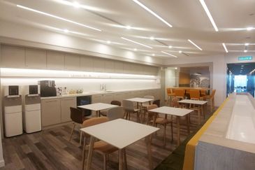 Vertical Corporate Tower Service Office Got 1-8pax