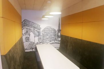 Vertical Corporate Tower Service Office Got 1-8pax