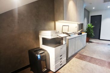 Tribeca Serviced Office Got for 1-12 pax use