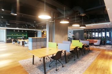 Tribeca Serviced Office Got for 1-12 pax use