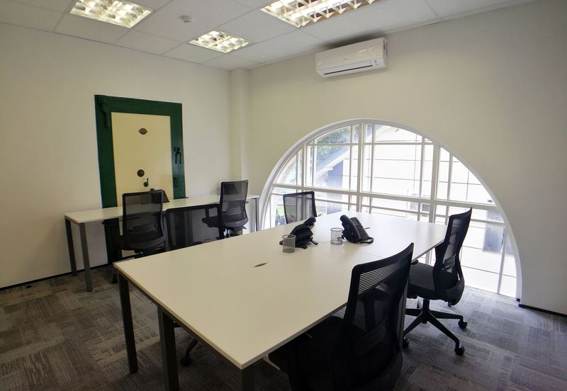 Beach Street Serviced Office Got for 1-100 pax use