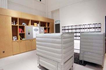 Beach Street Serviced Office Got for 1-100 pax use