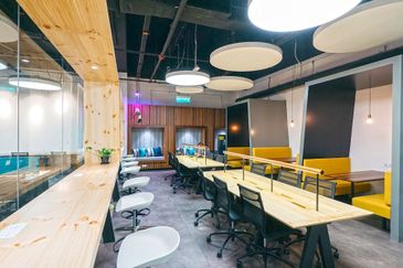 The Starling Serviced Office  Got for 1-50 pax use