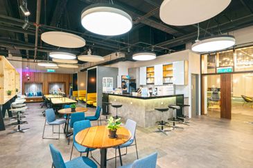 The Starling Serviced Office  Got for 1-50 pax use