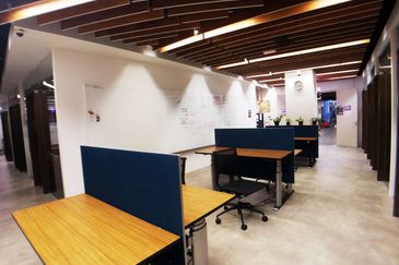 The Starling Serviced Office  Got for 1-50 pax use