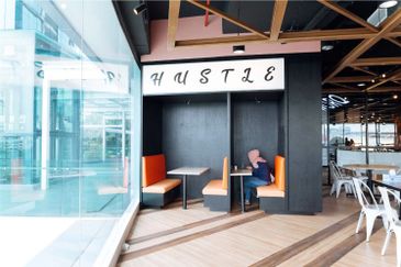 UOA Business Park Serviced Office Got 1-50 pax MSC