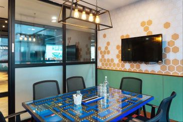 UOA Business Park Serviced Office Got 1-50 pax MSC