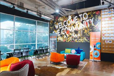 UOA Business Park Serviced Office Got 1-50 pax MSC