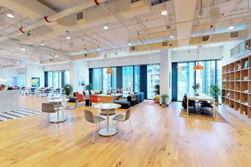 Equatorial Plaza Serviced Office Got 1-200 pax use