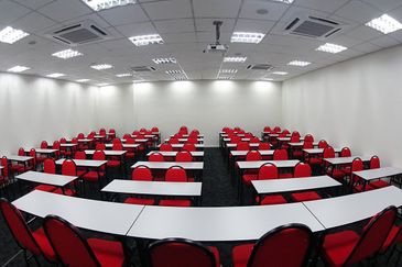 Wisma Suria Serviced Office Got for 1-32 pax use