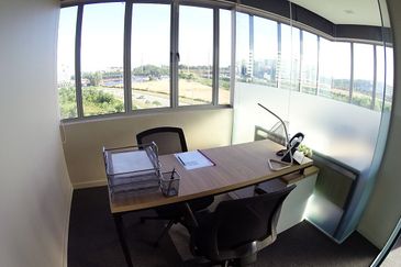 Wisma Suria Serviced Office Got for 1-32 pax use