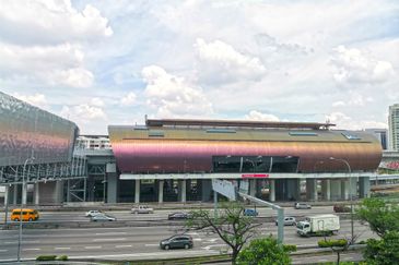 UOA Business Park Shop & Retail Unit from 780sf up