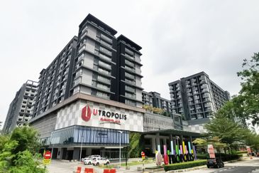 Utropolis Marketplace Office @ Glenmarie, 4946sf