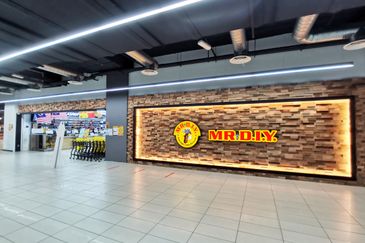 Utropolis Marketplace Office @ Glenmarie, 4946sf