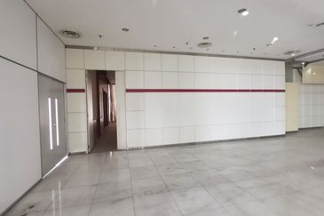 Bangunan Palm Grove Ground Floor Showroom