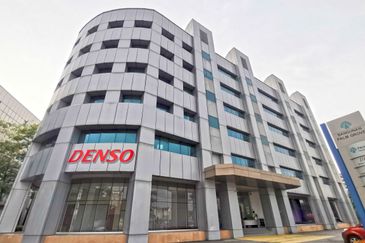 Bangunan Palm Grove Fitted Office, Glenmarine