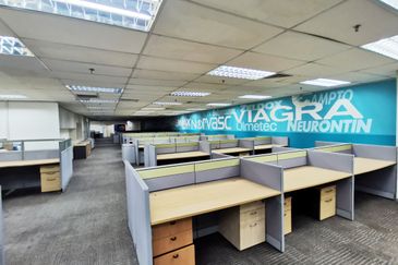 Bangunan Palm Grove Fitted Office, Glenmarine