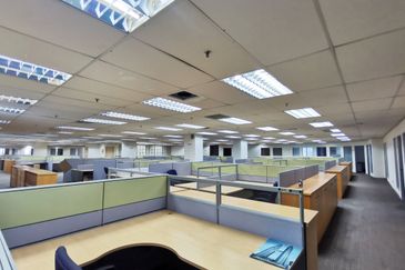 Bangunan Palm Grove Fitted Office, Glenmarine
