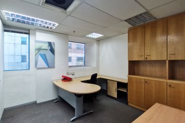 Bangunan Palm Grove Fitted Office, Glenmarine
