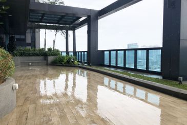 KYM Tower Retail Unit From 400sf up