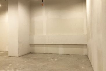 KYM Tower Retail Unit From 400sf up