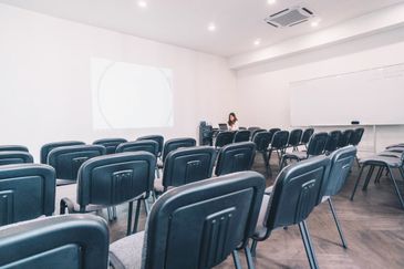 Taman Mount Austin JB Serviced Office for 1-10 pax