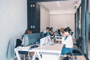 Taman Mount Austin JB Serviced Office for 1-10 pax