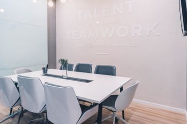 Taman Mount Austin JB Serviced Office for 1-10 pax