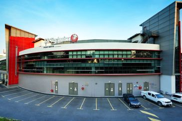 Axis MRO Hub Ground Floor Showroom / Office 1675sf