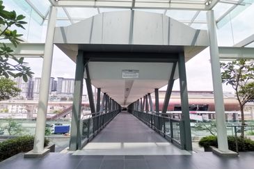 UOA Business Park Fully Furnished Office Near LRT