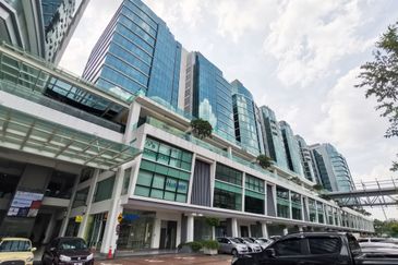 UOA Business Park Fully Furnished Office Near LRT
