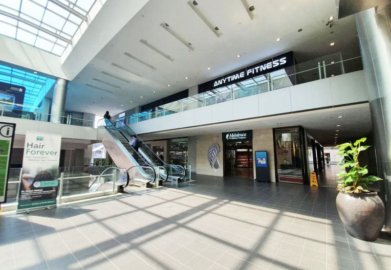 Menara UOA Bangsar Retail Space Link to LRT 3691sf