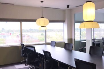 Medini 6 Serviced Office Got For 1-50 pax use MSC
