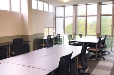 Medini 6 Serviced Office Got For 1-50 pax use MSC