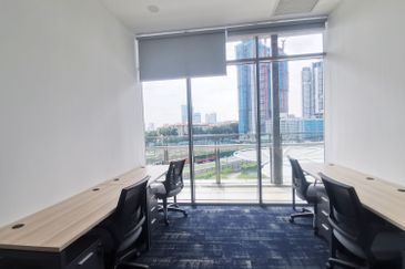 MyTown Serviced Office Available For 1-10 pax use 