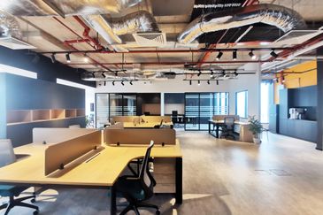 Menara EcoWorld (The Stride Strata Office @ BBCC)