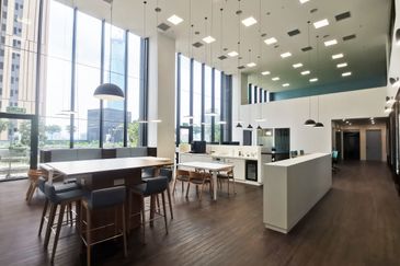 Menara EcoWorld (The Stride Strata Office @ BBCC)