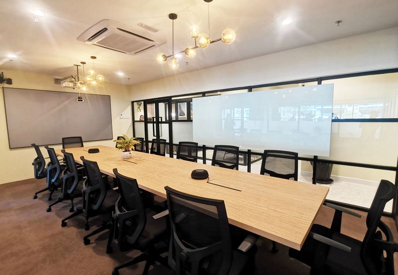Syopz Mall Taylor’s Lakeside Bandar Sunway Serviced Office Available For 1-30 pax use Fully Furnised