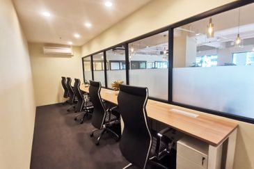 Syopz Mall Taylor’s Lakeside Bandar Sunway Serviced Office Available For 1-30 pax use Fully Furnised