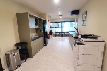 Syopz Mall Taylor’s Lakeside Bandar Sunway Serviced Office Available For 1-30 pax use Fully Furnised