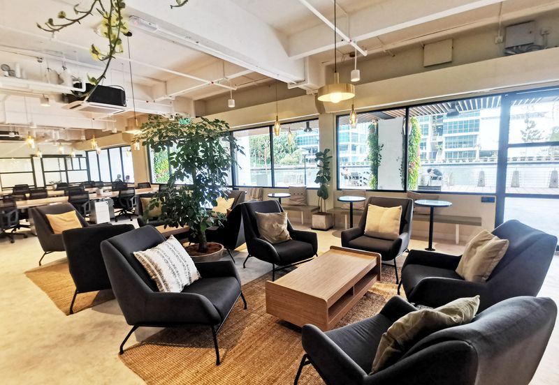 Syopz Mall Taylor’s Lakeside Bandar Sunway Serviced Office Available For 1-30 pax use Fully Furnised