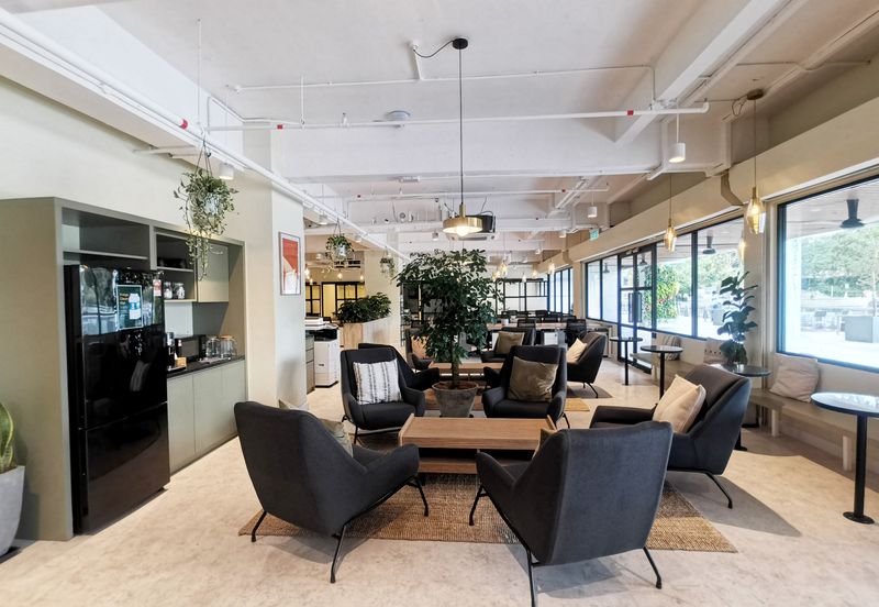 Syopz Mall Taylor’s Lakeside Bandar Sunway Serviced Office Available For 1-30 pax use Fully Furnised