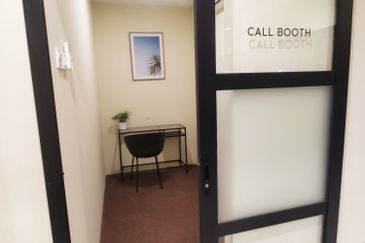 Syopz Mall Taylor’s Lakeside Bandar Sunway Serviced Office Available For 1-30 pax use Fully Furnised