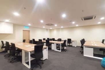 Syopz Mall Taylor’s Lakeside Bandar Sunway Serviced Office Available For 1-30 pax use Fully Furnised