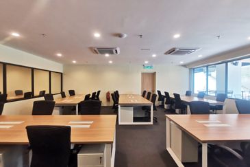 Syopz Mall Taylor’s Lakeside Serviced Office For 20 pax use Fully Furnished