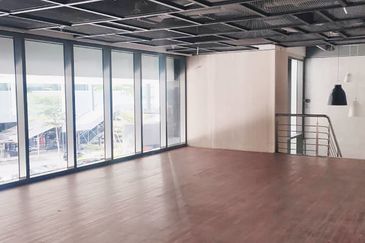 Menara AIA Sentral (formerly Menara Standard Chartered)