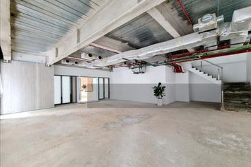 Menara AIA Sentral (formerly Menara Standard Chartered)